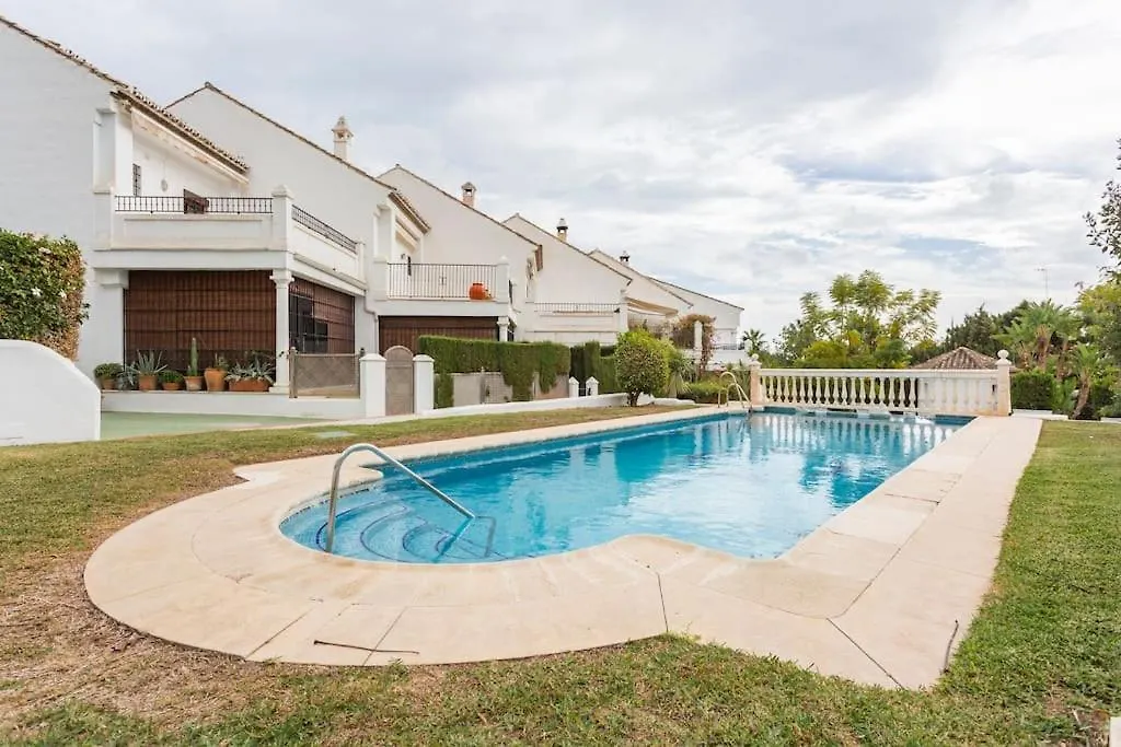 Stylish Spanish 3 Bd Townhouse On The Golden Mile Marbella 0*,