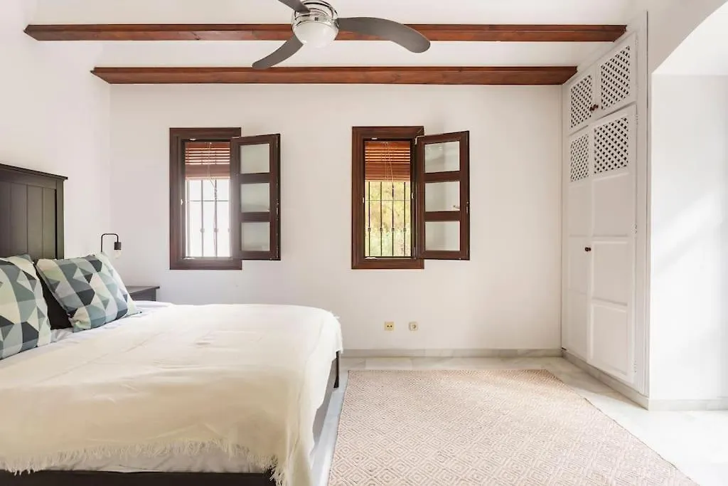 Vila Stylish Spanish 3 Bd Townhouse On The Golden Mile Marbella
