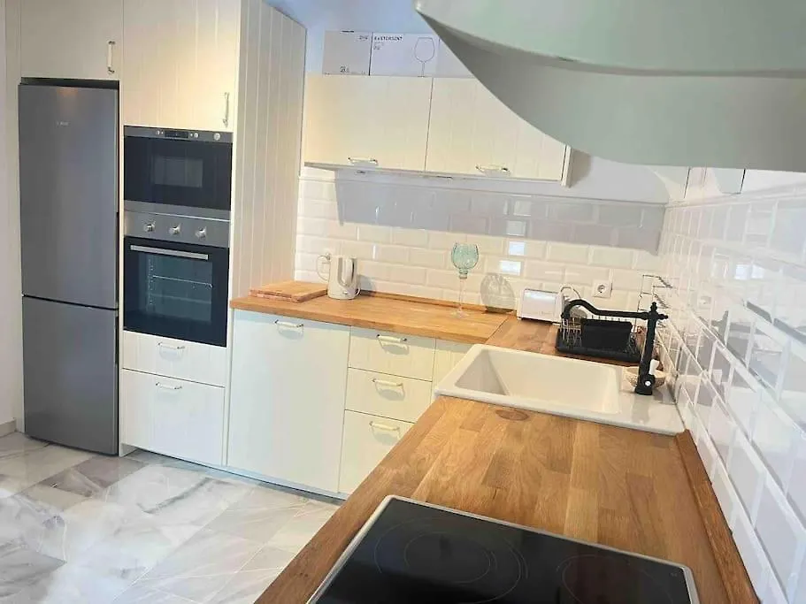 Stylish Spanish 3 Bd Townhouse On The Golden Mile Marbella 0*,