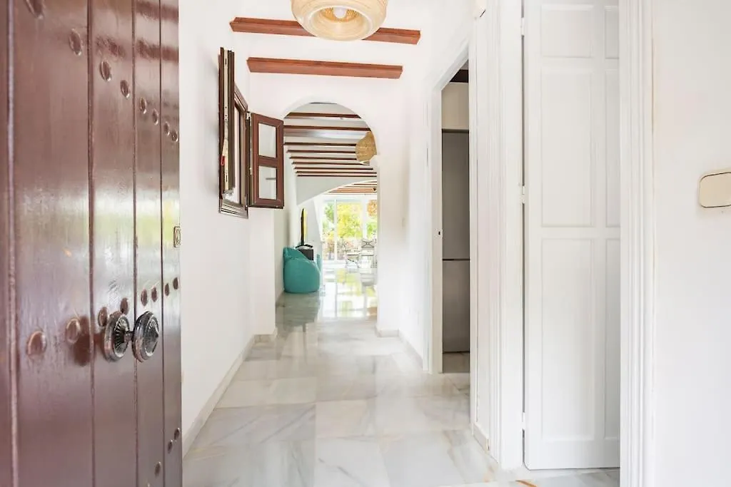 Stylish Spanish 3 Bd Townhouse On The Golden Mile Marbella Spain
