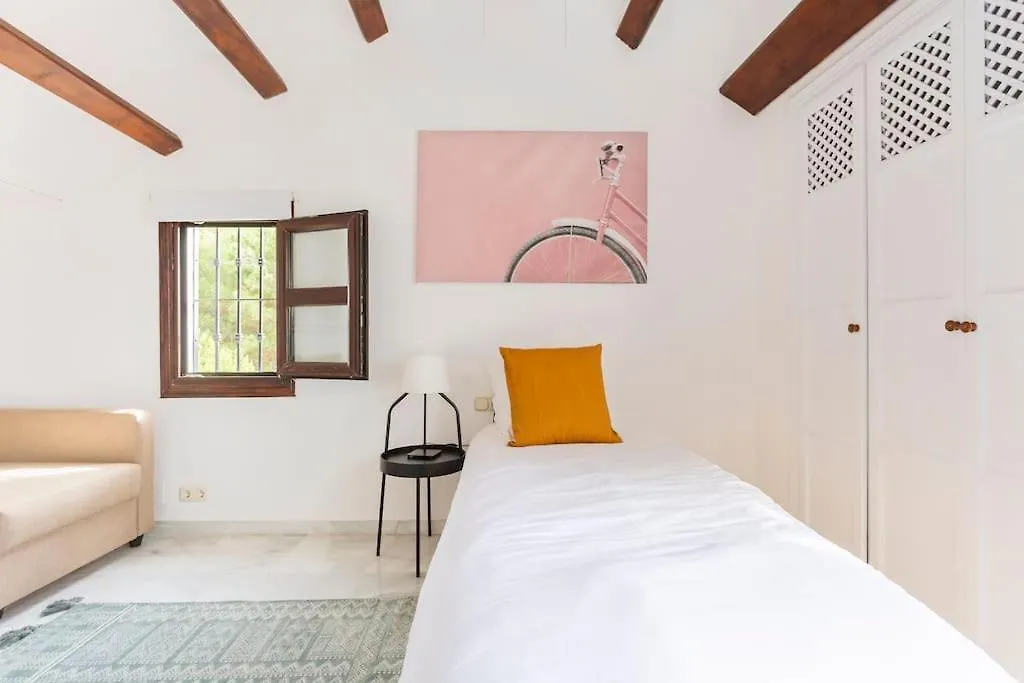 Stylish Spanish 3 Bd Townhouse On The Golden Mile Marbella Villa